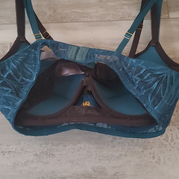 Push Up Bras - Picture 3 of 4